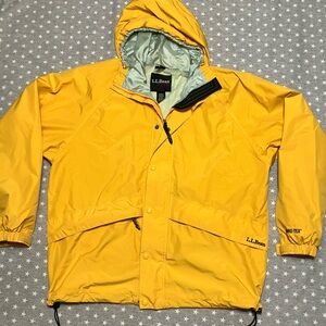 LL Bean Gore-Tex Rain jacket Men’s Large Yellow Hooded Wind Proof EUC